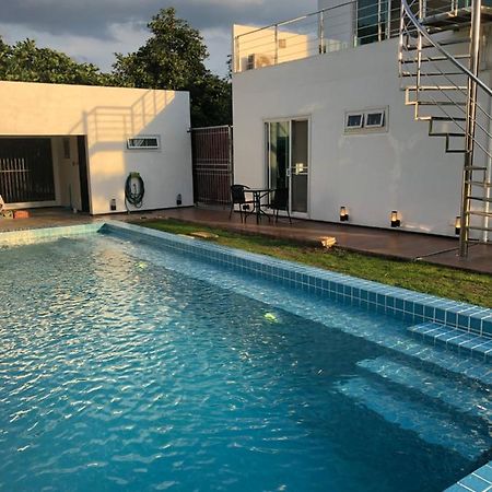 Chiang Khan Riverside Pool Villa Екстериор снимка